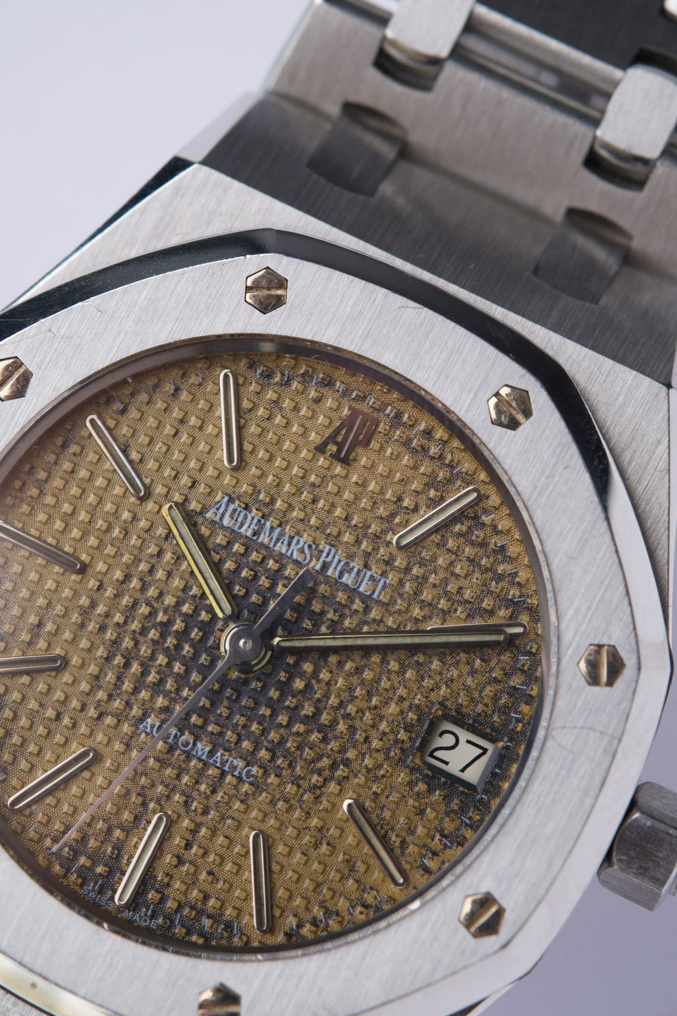 Tropical dial